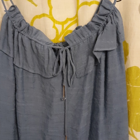 Ruffle Tank with tie - Picture 2 of 4